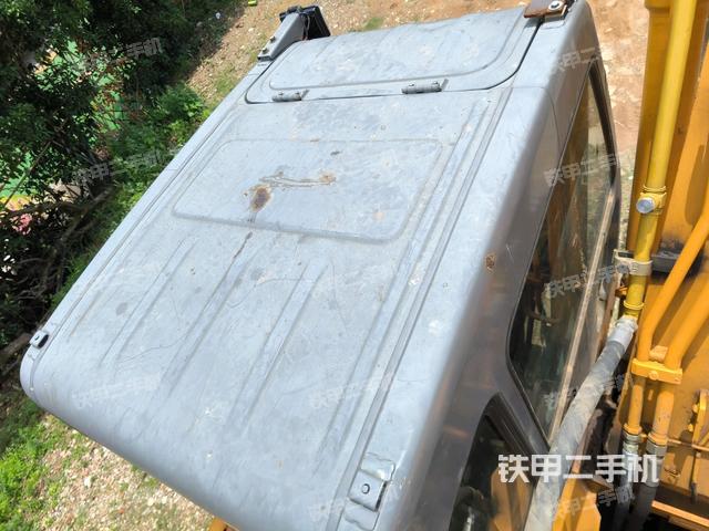 氣門室蓋螺絲特寫(上車部件) 氣門室蓋螺絲特寫(上車部件)
