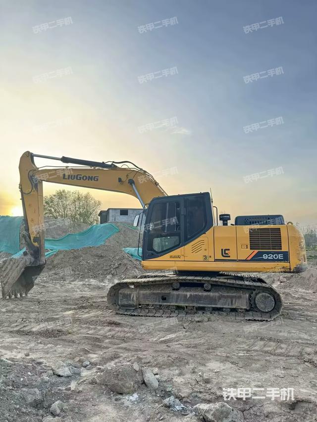 柳工CLG920E挖掘機