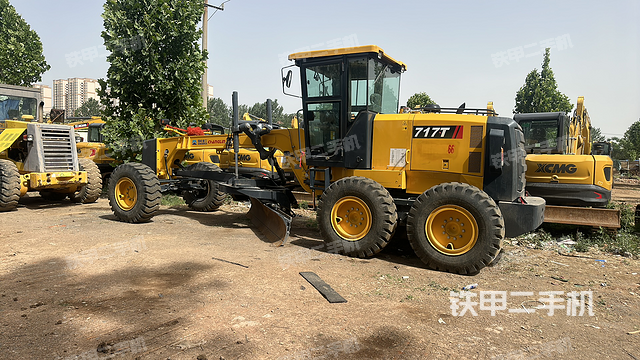 整機左側(cè)(設(shè)備外觀及核心部件) 整機左側(cè)(設(shè)備外觀及核心部件)