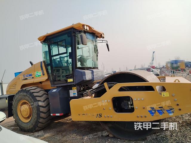 整機右側(cè)(設(shè)備外觀及核心部件) 整機右側(cè)(設(shè)備外觀及核心部件)