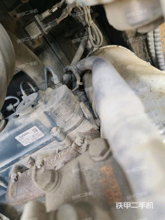 氣門室蓋螺絲特寫(上車部件) 氣門室蓋螺絲特寫(上車部件)