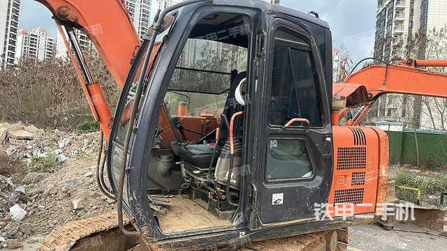 驾驶室整体（整机外观）