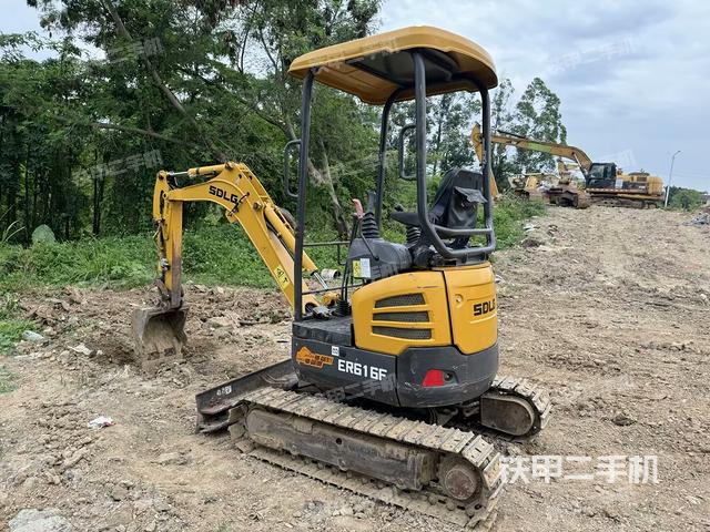 整機(jī)右后45°（整機(jī)外觀）