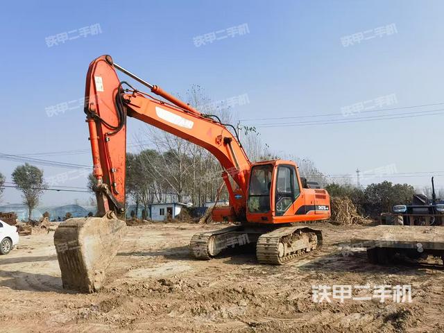 斗山DH215LC-9挖掘機(jī)