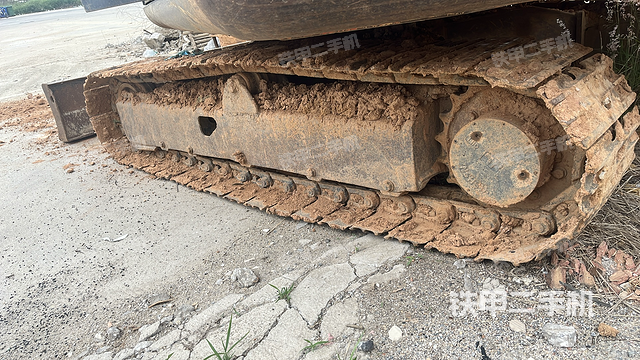 单侧履带整体（整机外观）