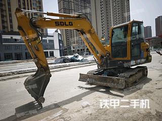 新乡山东临工E655F挖掘机实拍图片