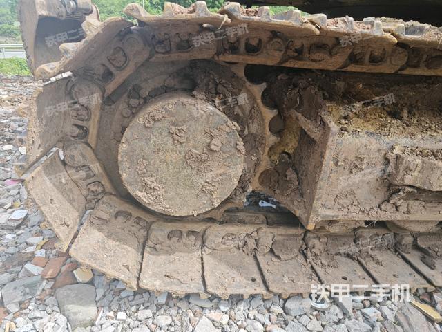 右驱动轮(行走机构) 右驱动轮(行走机构)