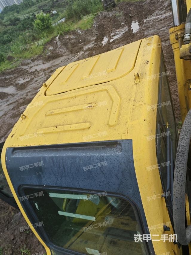 驾驶室顶部俯视(上车部件) 驾驶室顶部俯视(上车部件)