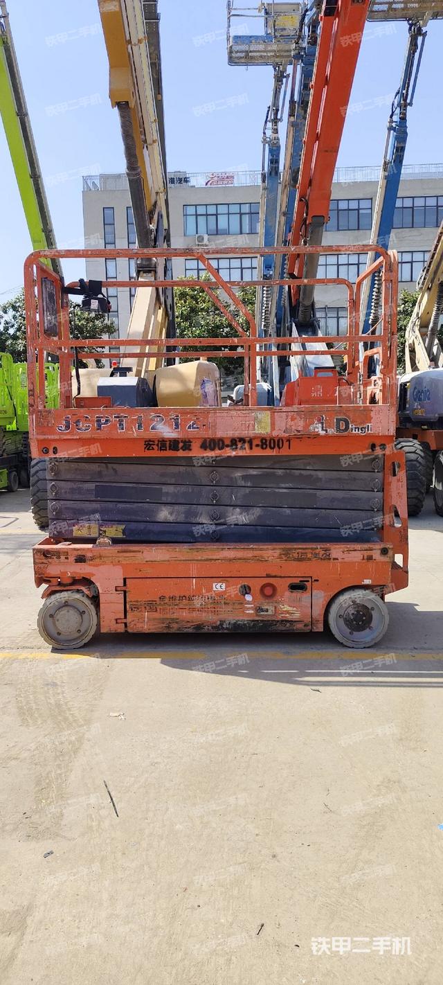 整機右側(cè)（設(shè)備外觀及核心部件）