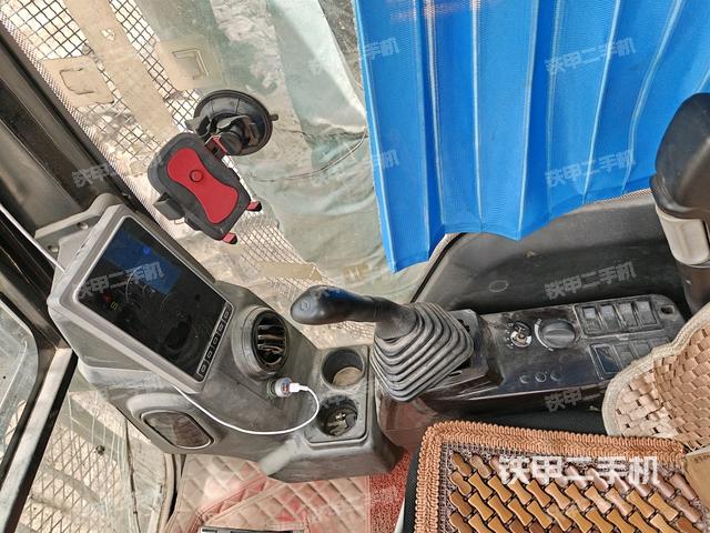 顯示屏?(駕駛室部分) 顯示屏?(駕駛室部分)