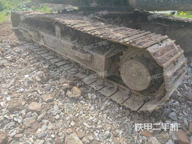 左侧履带整体 (行走机构) 左侧履带整体 (行走机构)