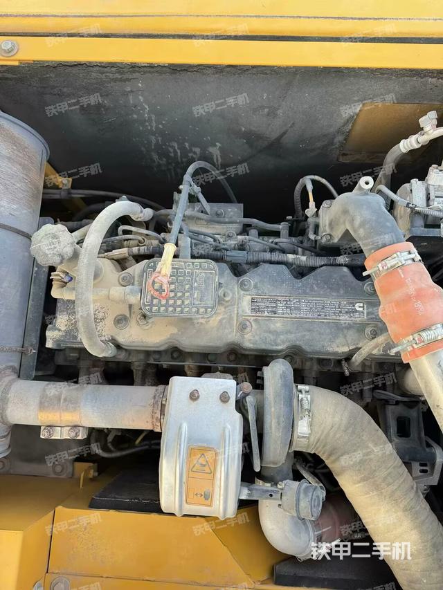 发动机整体俯视(整机外观) 发动机整体俯视(整机外观)