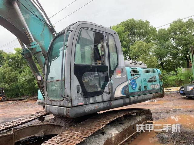神鋼SK250-8挖掘機(jī)