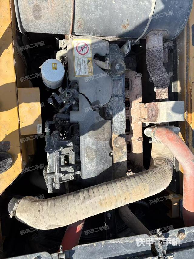 发动机整体俯视(整机外观) 发动机整体俯视(整机外观)
