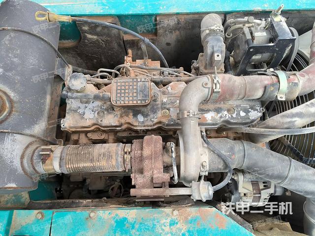 氣門室蓋螺絲特寫（上車部件）