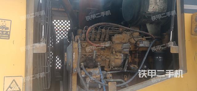 發(fā)動機右側(cè)(整機外觀及大件) 發(fā)動機右側(cè)(整機外觀及大件)