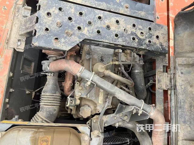 發(fā)動(dòng)機(jī)整體俯視(整機(jī)外觀) 發(fā)動(dòng)機(jī)整體俯視(整機(jī)外觀)