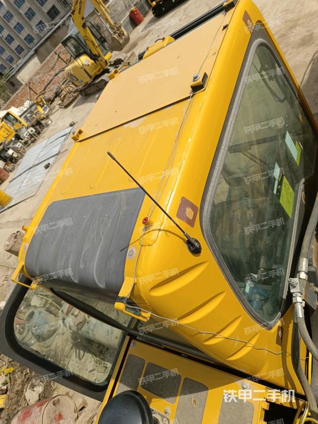 駕駛室頂部（整機(jī)外觀）