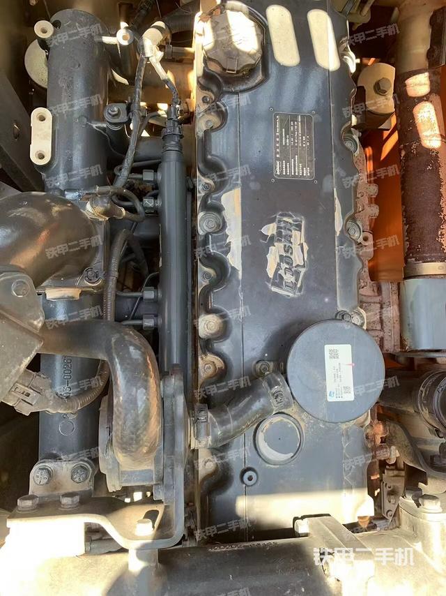 發(fā)動機整體俯視(整機外觀) 發(fā)動機整體俯視(整機外觀)