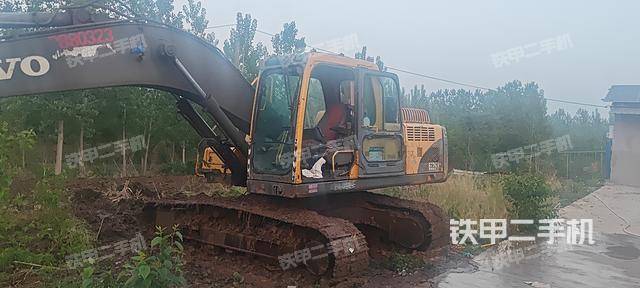 沃爾沃EC200B挖掘機