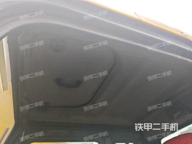 顶棚整体(驾驶室部分) 顶棚整体(驾驶室部分)