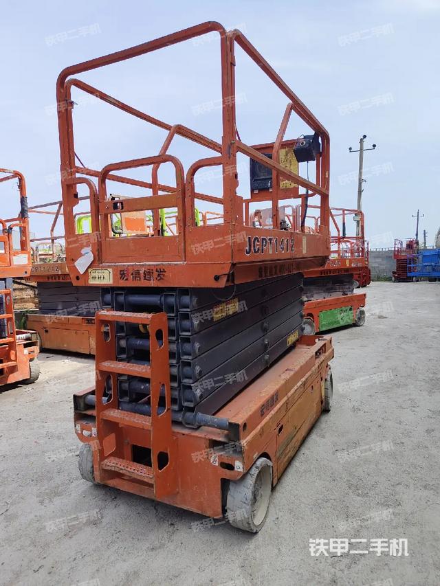 整机右后45°（设备外观及核心部件）