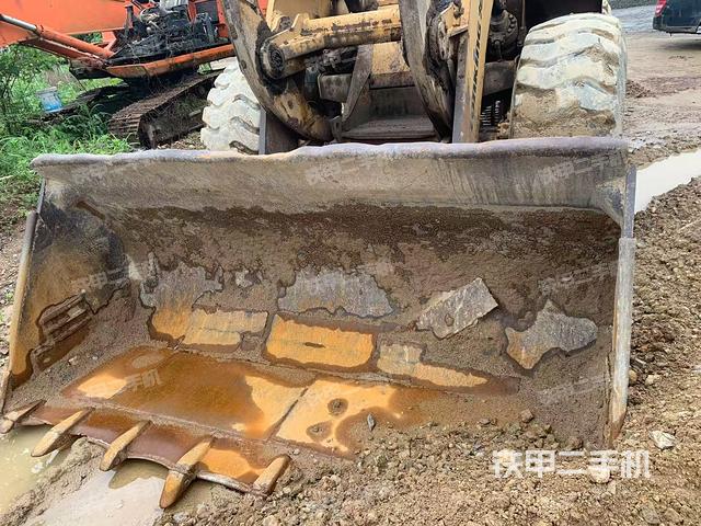 工作裝置整體（整機外觀及大件）