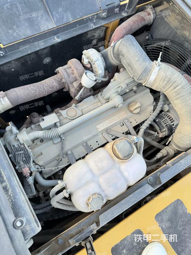 發(fā)動機(jī)整體俯視（整機(jī)外觀）