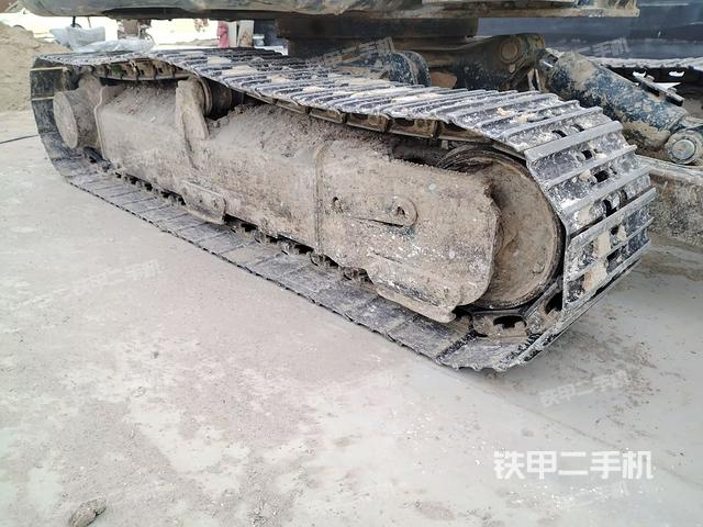 左侧履带整体 （行走机构）