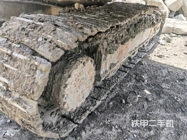 右側(cè)履帶整體（行走機(jī)構(gòu)）