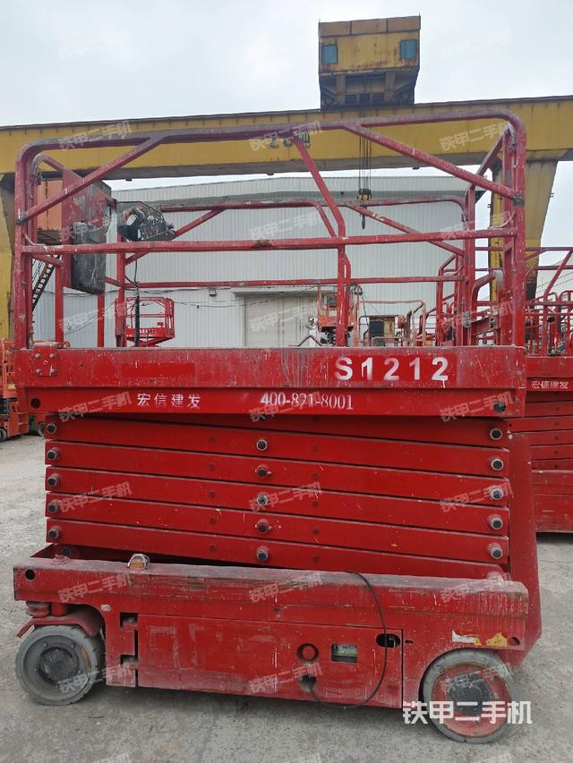 整機左側(cè)(設備外觀及核心部件) 整機左側(cè)(設備外觀及核心部件)