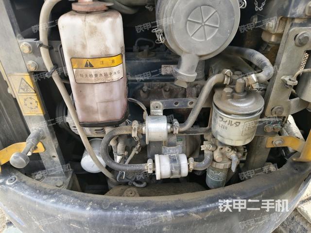 發(fā)動(dòng)機(jī)室(上車部件) 發(fā)動(dòng)機(jī)室(上車部件)