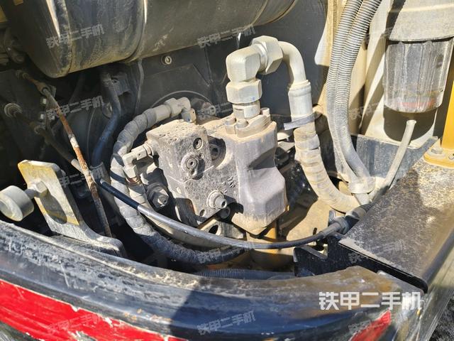 液壓泵室(大件艙室) 液壓泵室(大件艙室)