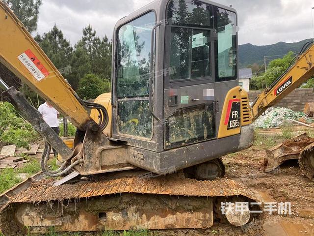 雷沃重工FR65E2挖掘機(jī)