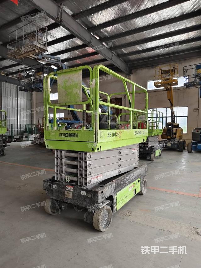 整機(jī)右后45°（設(shè)備外觀及核心部件）