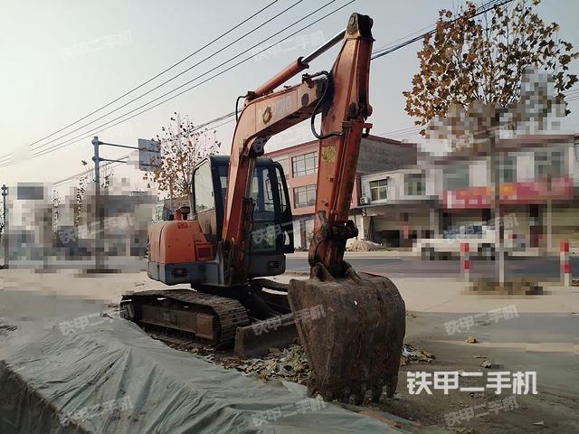 右前45(整機(jī)外觀) 右前45(整機(jī)外觀)