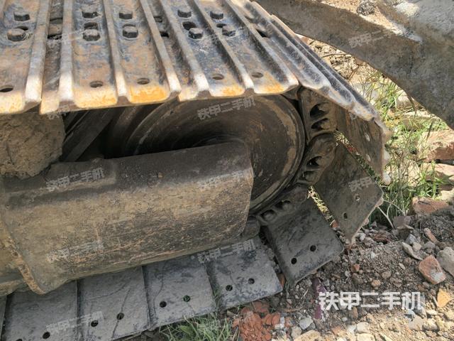 右側(cè)行走馬達(dá)蓋板(行走機(jī)構(gòu)) 右側(cè)行走馬達(dá)蓋板(行走機(jī)構(gòu))