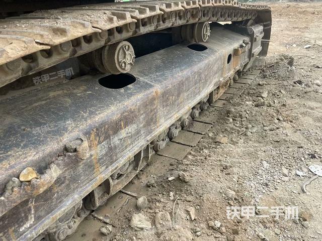 單側(cè)履帶整體（整機外觀）