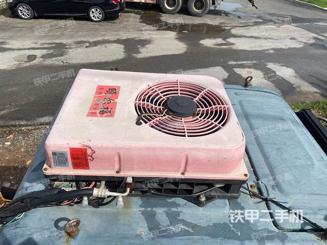 駕駛室頂部（整機(jī)外觀）