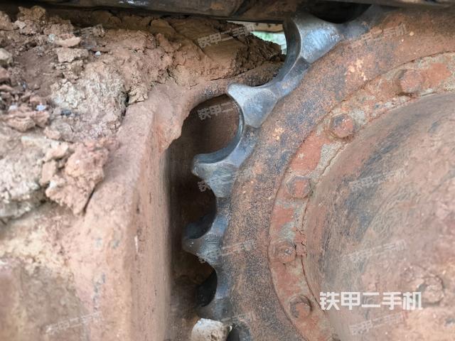 左導向輪(行走機構) 左導向輪(行走機構)