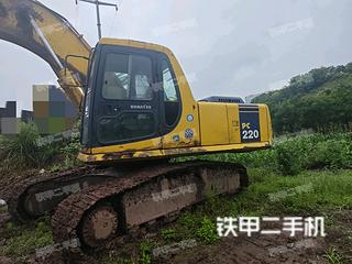 小松PC200-6挖掘机实拍图片