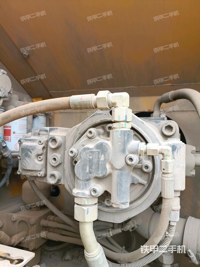 液压泵室（大件舱室）