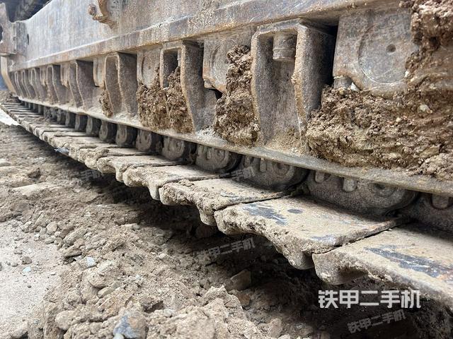 左侧履带整体 （行走机构）