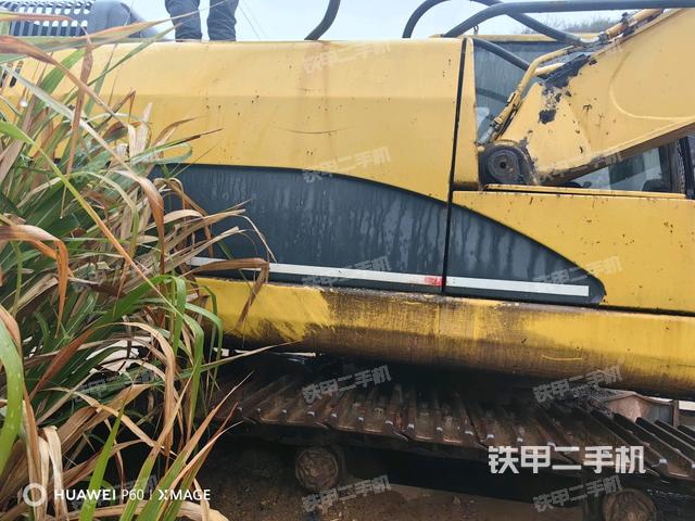 整機右后45°(整機外觀) 整機右后45°(整機外觀)