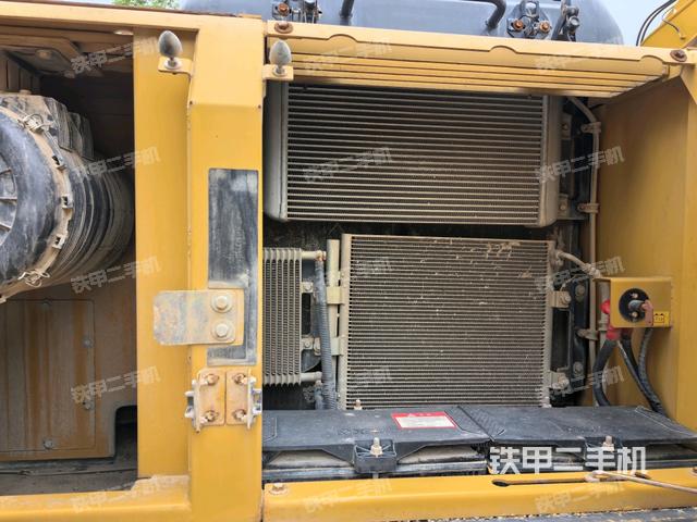 液压泵室(大件舱室) 液压泵室(大件舱室)