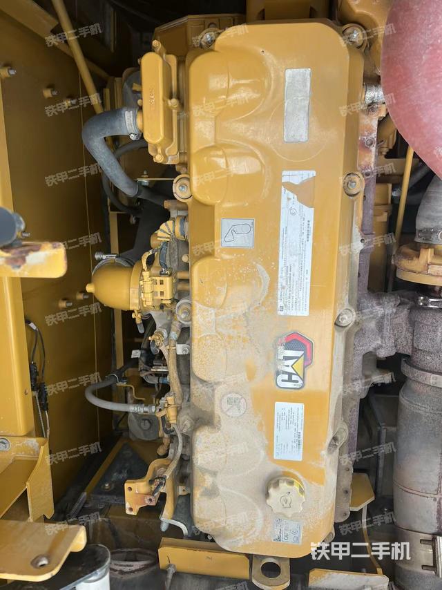 發(fā)動(dòng)機(jī)整體俯視(整機(jī)外觀) 發(fā)動(dòng)機(jī)整體俯視(整機(jī)外觀)