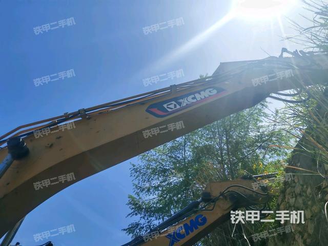 大臂油缸整體?豎拍(工作和回轉(zhuǎn)裝置) 大臂油缸整體?豎拍(工作和回轉(zhuǎn)裝置)