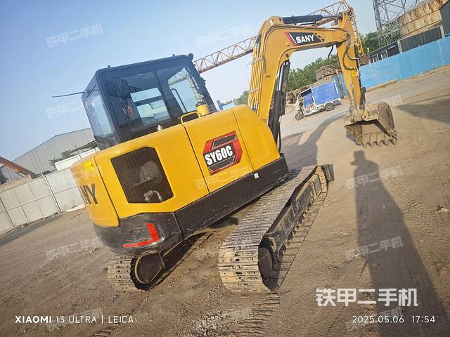 整機(jī)右后45°(整機(jī)外觀) 整機(jī)右后45°(整機(jī)外觀)