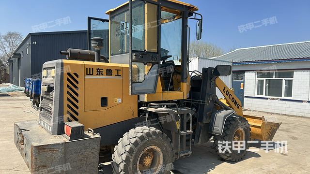 整機右后45°（整機外觀及大件）