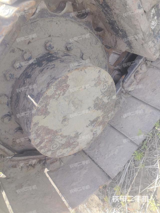 左驱动轮(行走机构) 左驱动轮(行走机构)